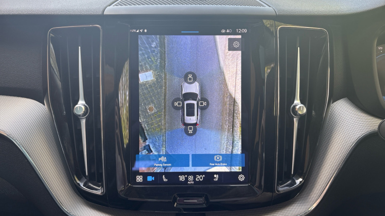 Volvo XC60 2.0 T6 [350] RC PHEV Plus Dark 5dr AWD Geartronic Estate